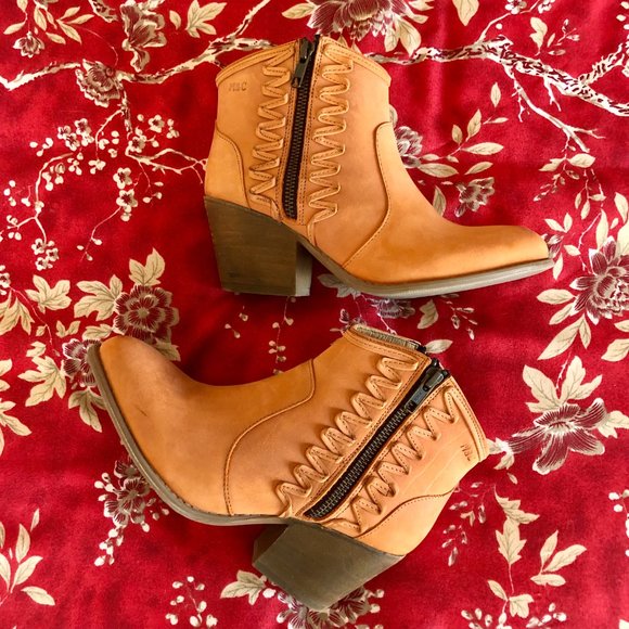 Musse & Cloud "Athya" 100% Leather Mustard Orange Western Ankle Boots - Size 6 - Picture 5 of 14